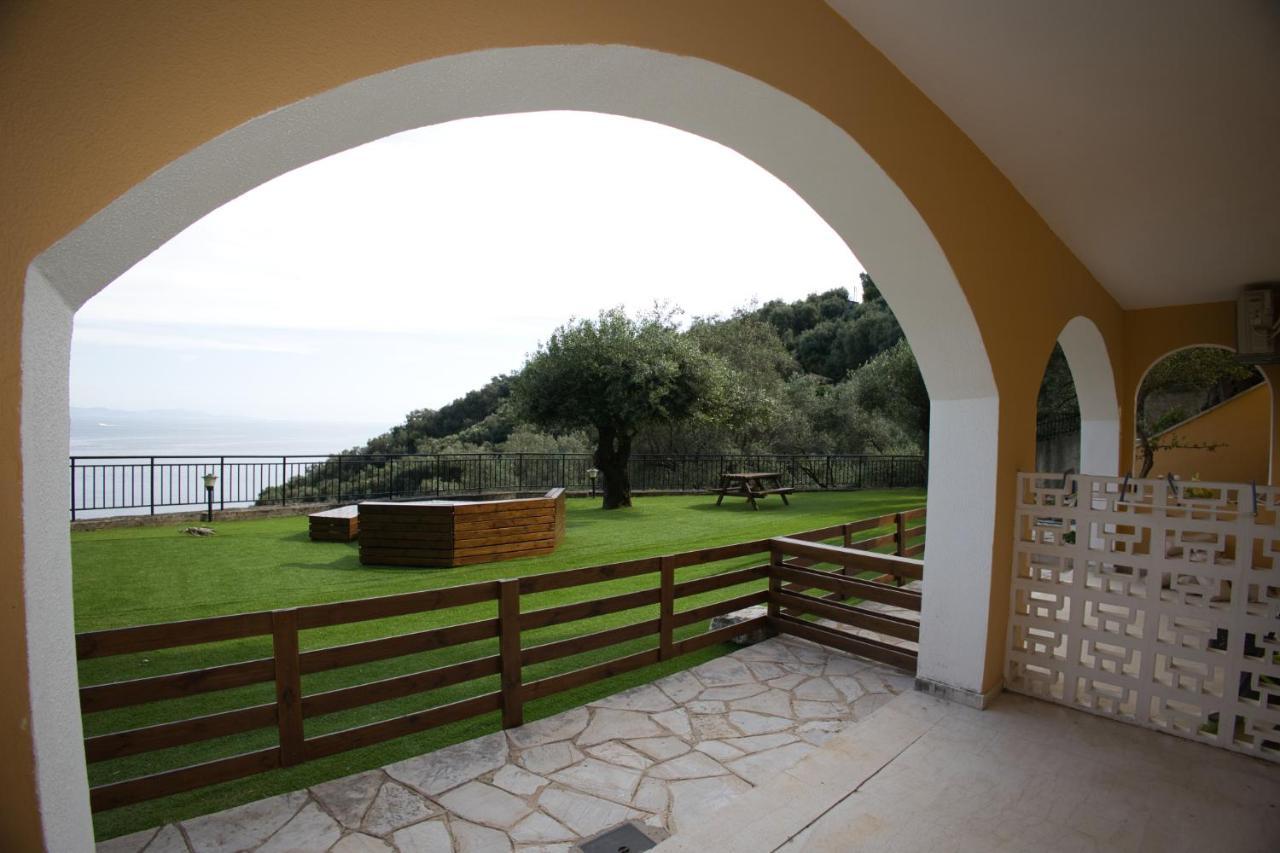 Silent Bay Apartments Katavolos Екстер'єр фото