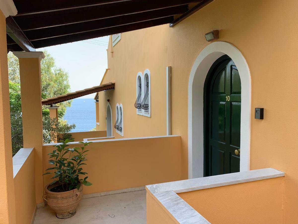 Silent Bay Apartments Katavolos Екстер'єр фото